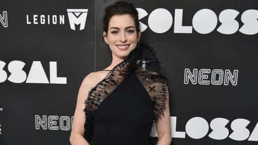 Anne Hathaway