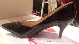 Sepatu Apa yang Kini Digemari Kaum Hawa?