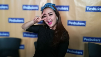 Cerita Vega Darwanti Temui Anak Seminggu Sekali