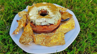 Sekarang Cronut Punya Tandingan, Dossant Lapis Emas