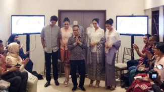 Konsistensi Wignyo Rahadi, Desainer Tenun Favorit SBY