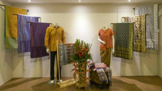 Tenun Indonesia Rambah Pasar Asia