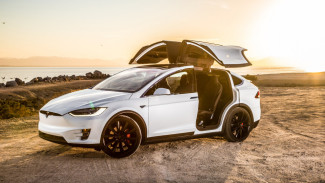 Tesla Tarik Puluhan Ribu Mobilnya di China Karena Hal Ini