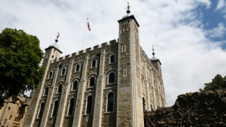 Wah, Ada Bar Tersembunyi di dalam Menara London