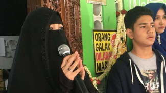 Cobaan Umi Pipik Saat Putuskan Bercadar