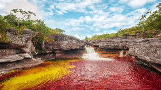 Kerennya Sungai Terindah di Dunia, Punya Beragam Warna