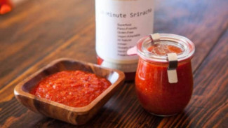 Saus Sambal Lezat untuk Cocolan Kudapan Manis, Berani Coba?