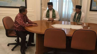 Disindir JK Soal Sepatu, Sandiaga: Aman Pak, Sesuai Pergub