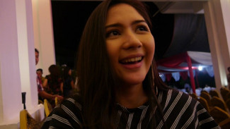 Potret Jessica Mila di Balik Layar Imperfect, Double Chin Asli Lho!