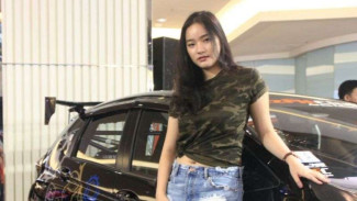 SPG Cantik Otomotif Ini Beberkan Kisah Cinta Bak Sinetron