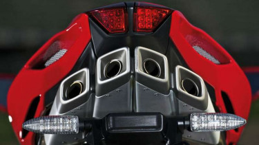 MV Agusta F4.