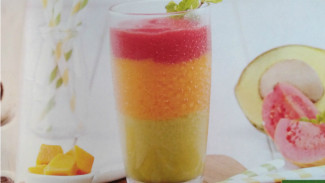 RESEP: Begini Cara Bikin Jus Pelangi dan Milkshake Mangga