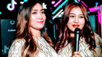 Duo Serigala: Seksi itu Keluar dari Aura