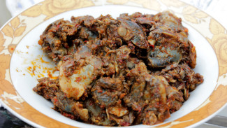 Tergiur Kelezatan Rendang Lokan, Lebih Sehat Lho!