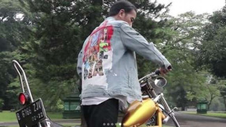 3 Fakta Unik di Balik Jaket Denim Favorit Jokowi