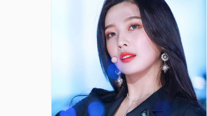 Joy Red Velvet