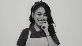 Cita-cita Ayu Ting Ting Jadi Lawan Main Reza Rahadian
