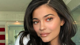 Produk Scrub Kenari Milik Kylie Jenner Berpotensi Melukai Kulit
