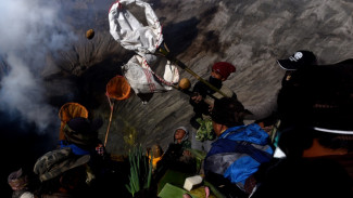 Ritual Kasada di Gunung Bromo Tetap Digelar di Tengah Pandemi Corona