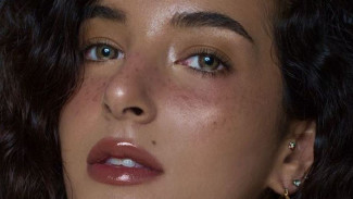 Make-up Freckles ala Beauty Vlogger, Hasilnya Cantik Natural