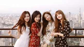 Konser Blackpink Dibayangi Kiamat karena Gerhana Bulan Merah Darah