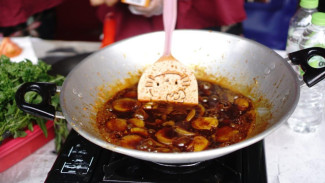 Semur Jengkol Semarakkan Festival Pesona Lokal Jakarta
