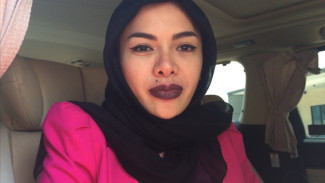 Tampil Berhijab lagi, Nikita Mirzani Dipuji