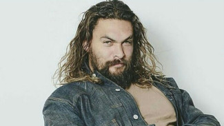 Jason Momoa 'Aquaman' Kecelakaan! Mobilnya Ditabrak Pengendara Motor
