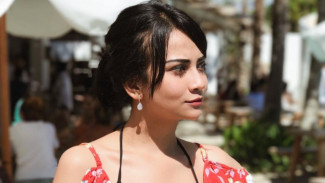 5 Gaya Seksi Vanessa Angel yang Bikin Gagal Fokus