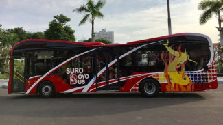 Naik Bus di Surabaya, Bayar Bisa Pakai Sampah