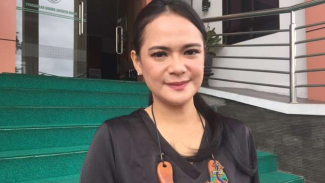 Shezy Idris dan Suami Cekcok di Ruang Sidang Cerai