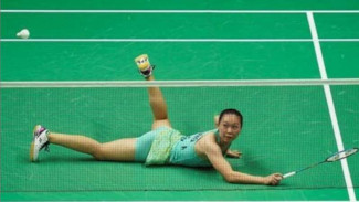 Ratu Bulutangkis Amerika Ditemukan Tergeletak Tidur Pulas di Lapangan