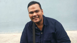 Ternyata, Penyakit Ini yang Membuat Fahmi BO Kesulitan untuk Berjalan Sendirian