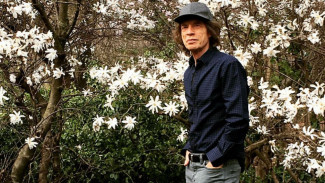 Begini, Penampilan Pertama Mick Jagger Usai Operasi Jantung