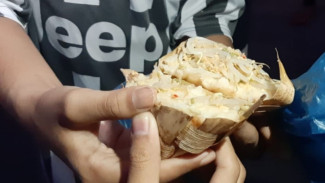 Kupat Jembut, Tradisi Nyentrik Syawalan di Semarang