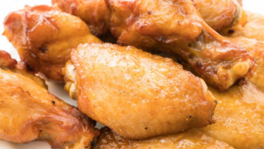 Ayam goreng.