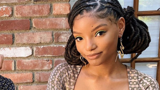 Dihina karena Jadi Ariel Little Mermaid, Halle Bailey 'Bodo Amat'