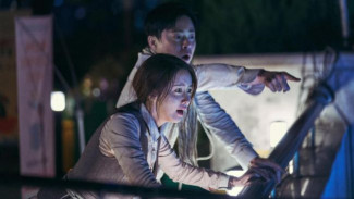 Sinopsis EXIT, Film YoonA SNSD yang Tembus 6 Juta dalam 2 Minggu