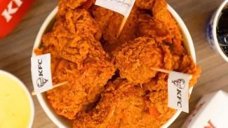 Hari Pelanggan Nasional, Promo KFC Indonesia 9 Potong Ayam Rp74 Ribu