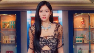 Momo TWICE Bikin Haru Penggemar Lewat Lagu Cover OST Full House
