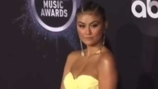 Diundang Hadiri Acara AMA 2019, Agnez Mo Dipuji Banyak Artis