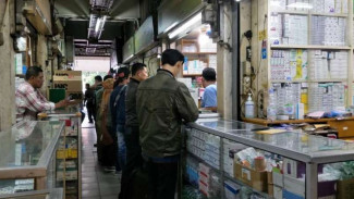Pedagang Ungkap Modus Jahat Mafia Kios di Pasar Pramuka