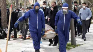 Gara-gara Masker, 13 Dokter di Iran Meninggal Terinfeksi Virus Corona