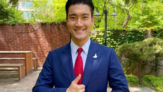 Siwon Super Junior Ucapkan Belasungkawa untuk Ratu Elizabeth II