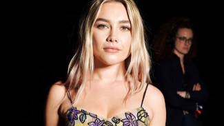 Pakai Gaun Tipis Dapat Komentar Body Shaming, Florence Pugh Balas Gini