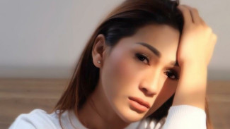 Biasa Bikin Lagu Galau, Tata Janeeta Lakukan Ini Demi Ciptakan Lagu Horor Buat Film Muslihat