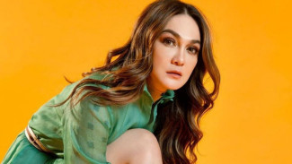 Blak-blakan, Luna Maya Akui Pernah Sepi Job dan Jadi Pedagang