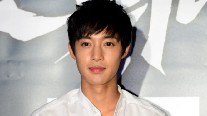 Kim Hyun Joong.