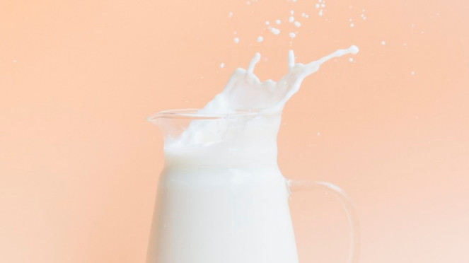 Ilustrasi susu.