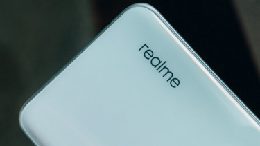 Ponsel Realme.
